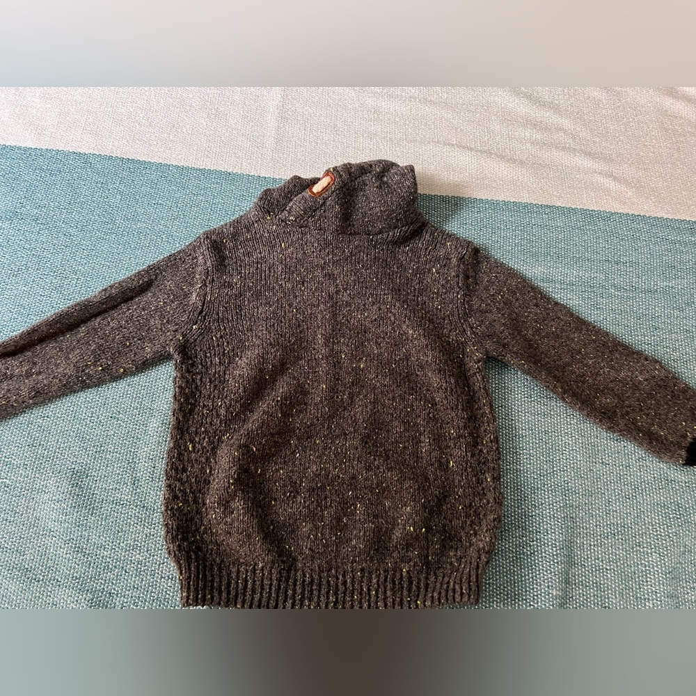 Boys Zara gray fisherman sweater size 5
